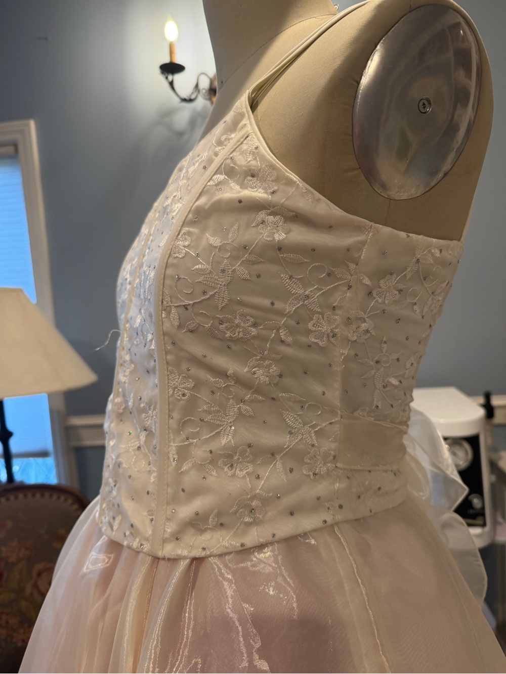Vintage Ivory Lace Spaghetti-Strap Prom Dress - Picture 4 of 10